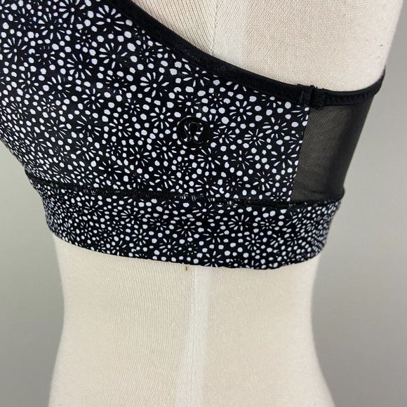 LULULEMON Black & White Floral Print Sports Bra - Picture 5 of 8